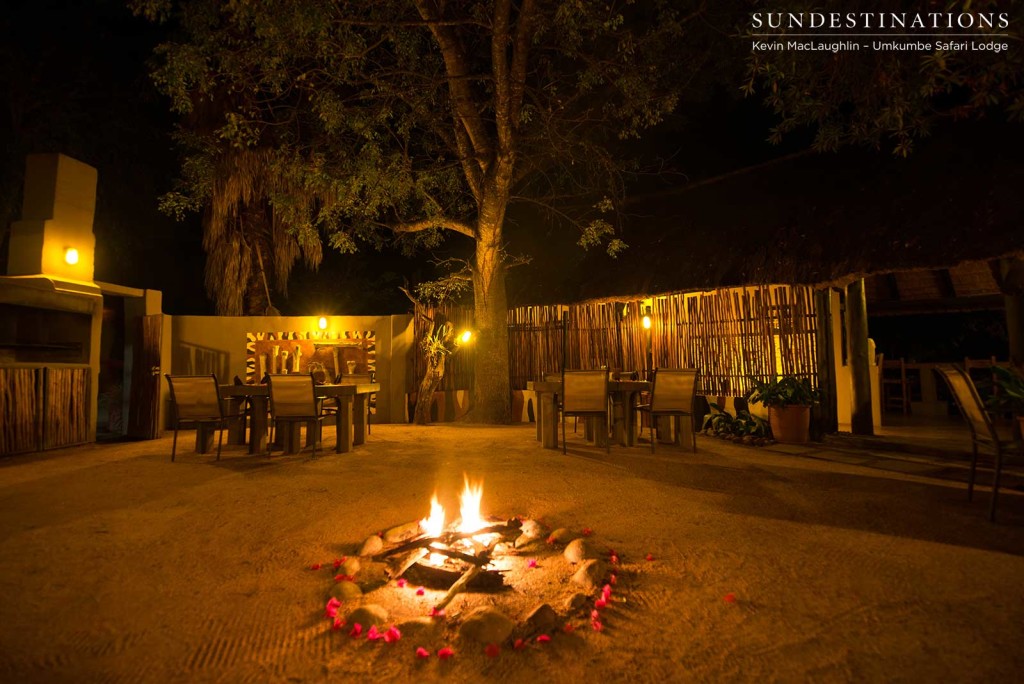 The Umkumbe Safari Lodge boma ready and waiting to receive guests for dinner under the stars