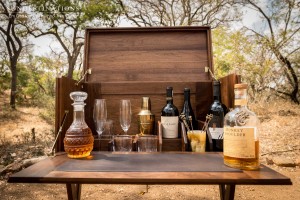 Mellvil Moon Portable Bar