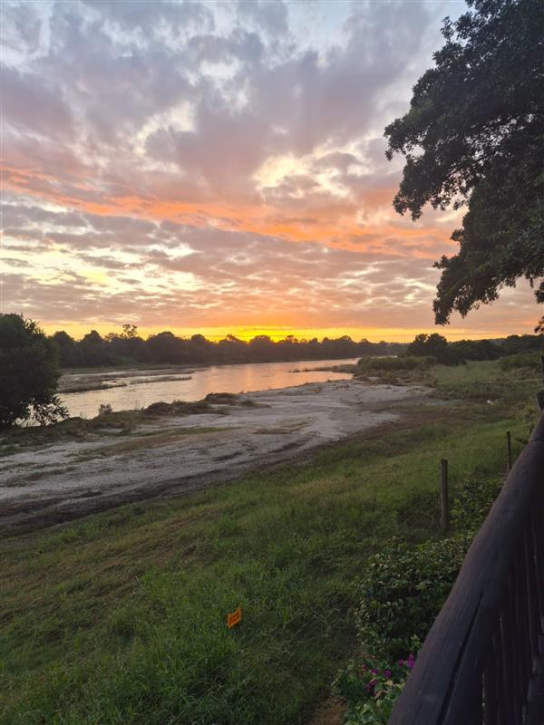 Umkumbe Safari Lodge